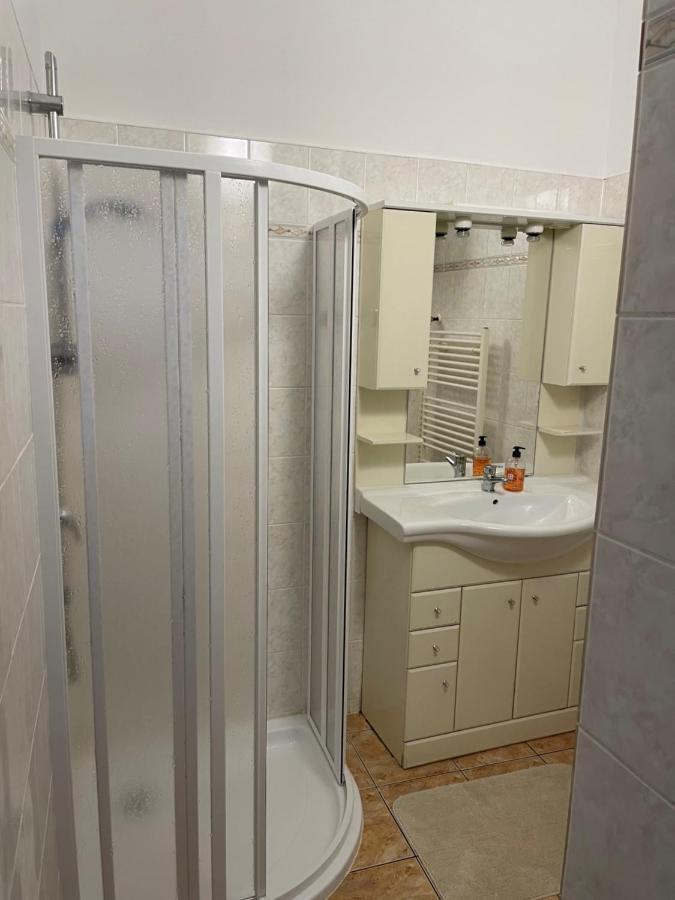 Apartman Netolice 207 Deluxe ภายนอก รูปภาพ